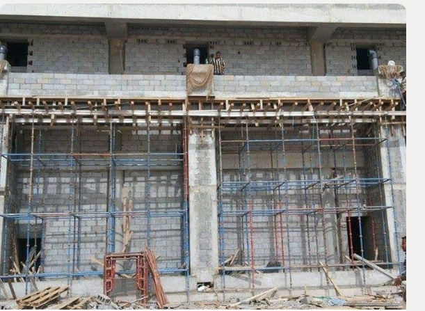 Shubaily Grand Mall Façade